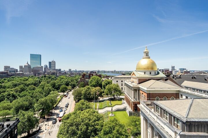 Property Photo: 21 Beacon St 8G MA 02108