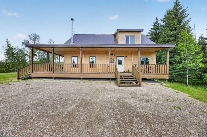 Property Photo: 33445 Highway 584 AB T0M 1X0
