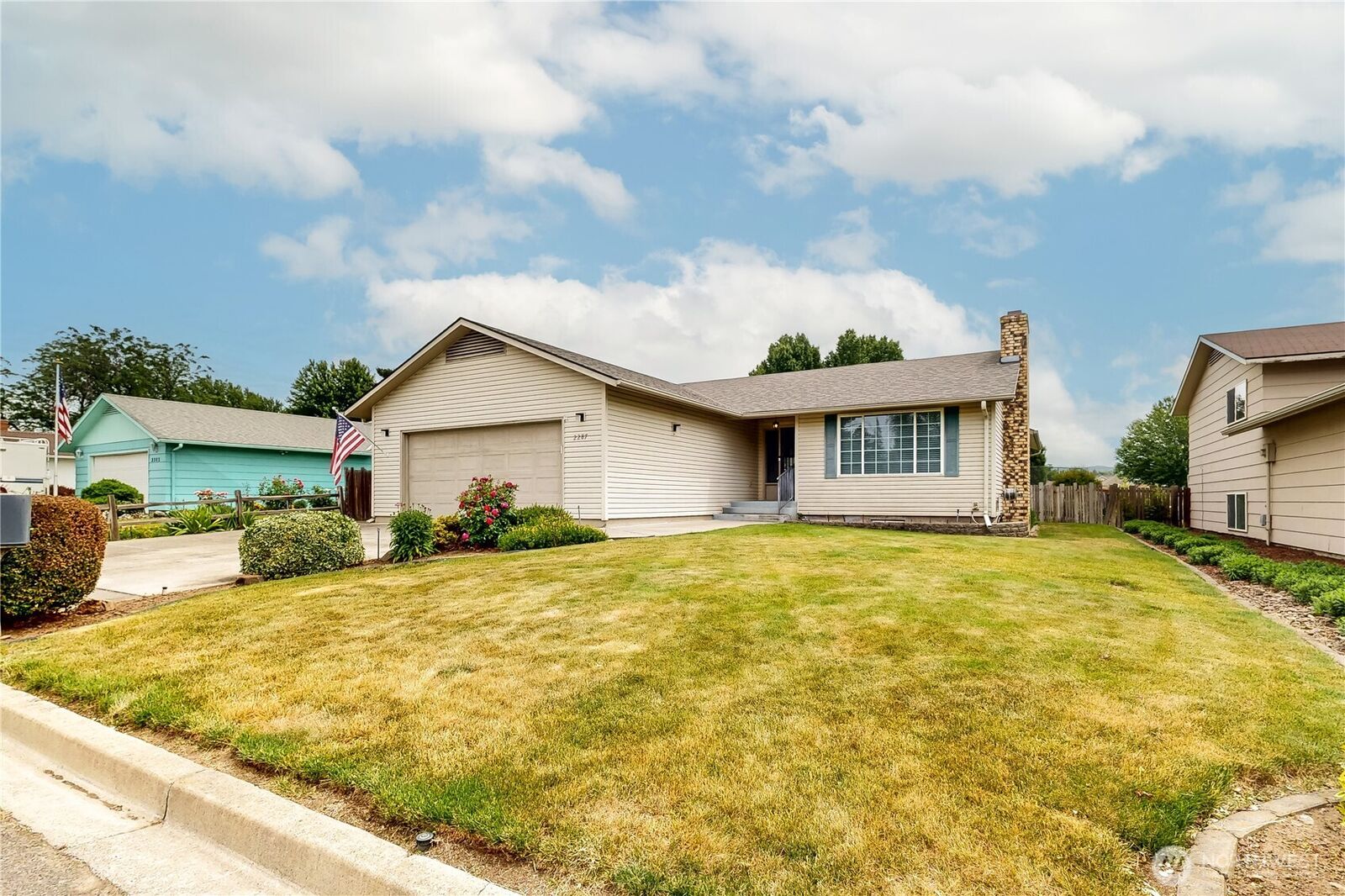 Property Photo:  2287  Granite Drive  WA 99362 