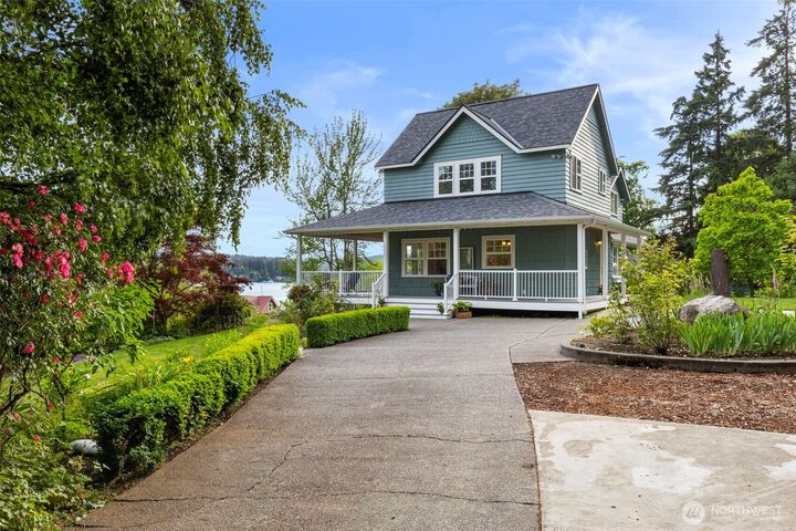 Property Photo: 17164 Lemolo Shore Drive NE WA 98370