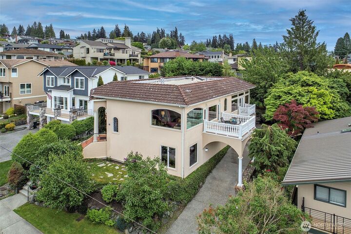 Property Photo: 750 Maple Street WA 98020