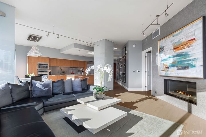 Property Photo:  1920  4th Avenue 1405  WA 98101 