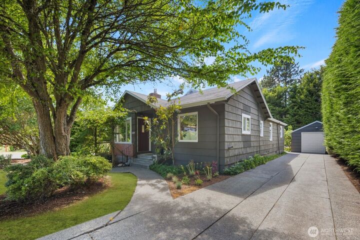 Property Photo: 11205 Phinney Avenue N WA 98133