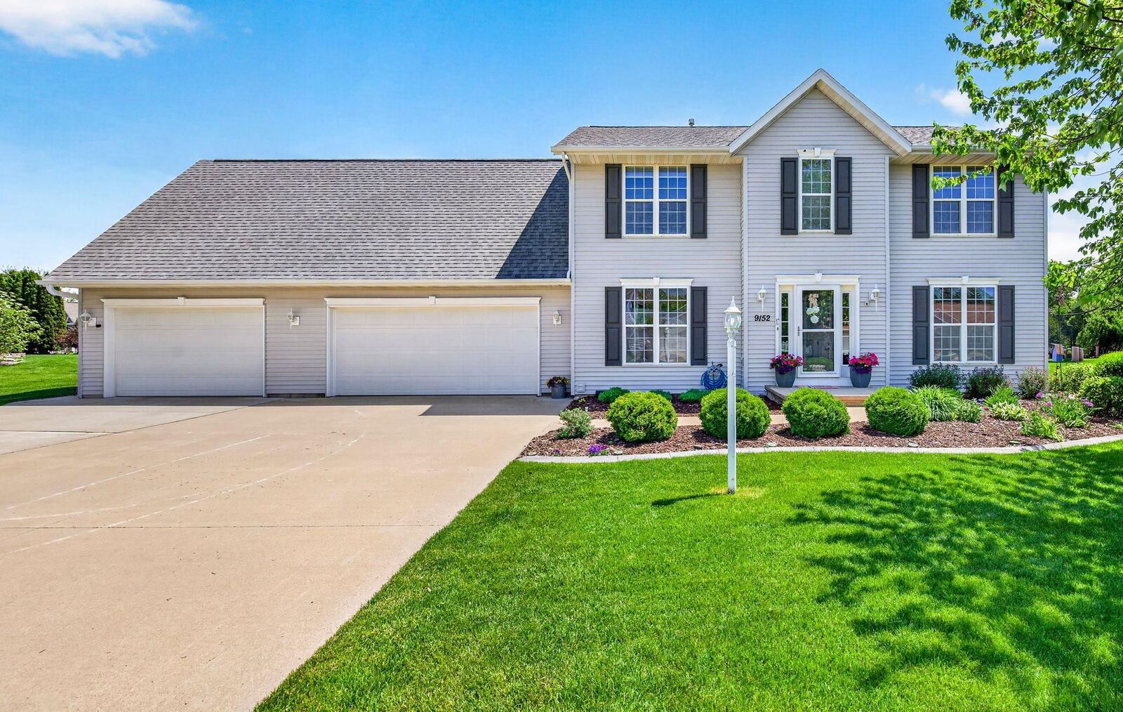 Property Photo:  N9152 Kernan Avenue  WI 54915 