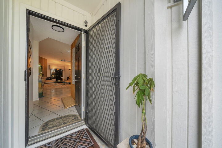 Property Photo:  6062 Bania Wood Circle  FL 33462 