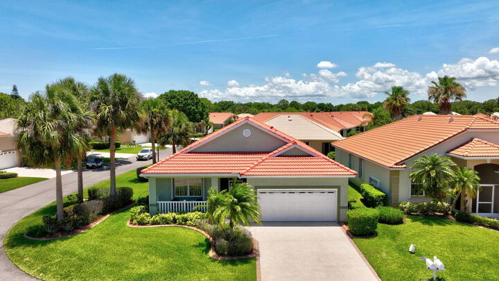 Property Photo: 859 NW Sorrento Lane FL 34986