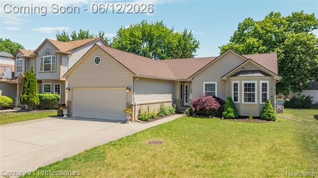 Property Photo:  3172 Cedar Crest Drive  MI 48083 