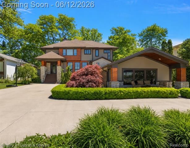 Property Photo:  1345 E Lake Drive  MI 48377 