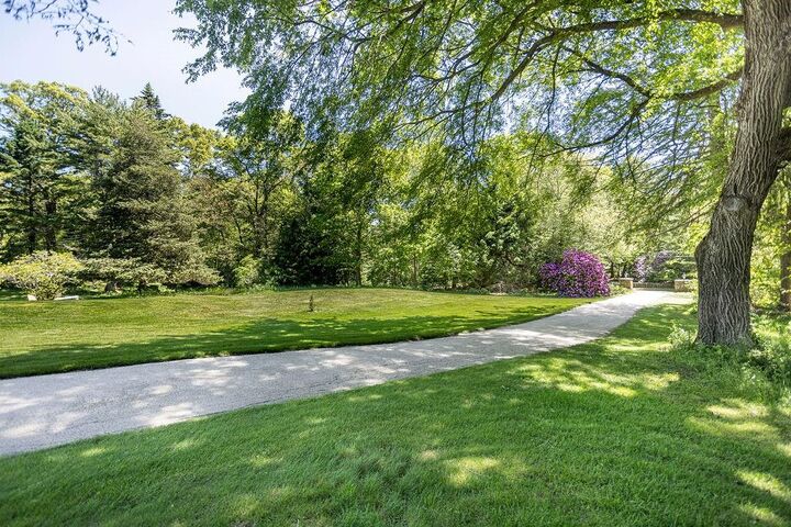 Property Photo:  441 Post Road  RI 02879 