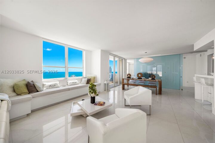 Property Photo: 90 Alton Rd Ph3209 FL 33139