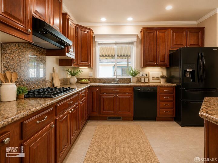 Property Photo: 29 Yacht Lane CA 94014
