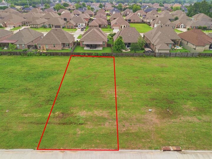 Property Photo: Lakewood Pointe (11) Lane LA 70605
