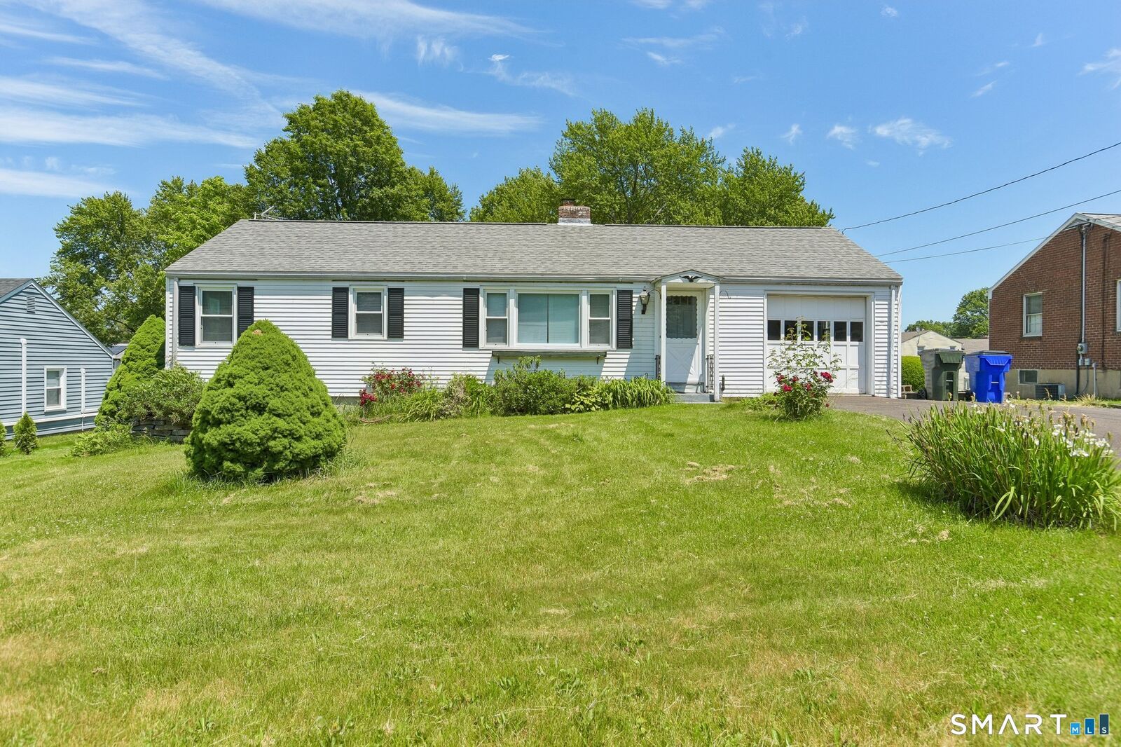 Property Photo:  120 Mapleside Drive  CT 06109 