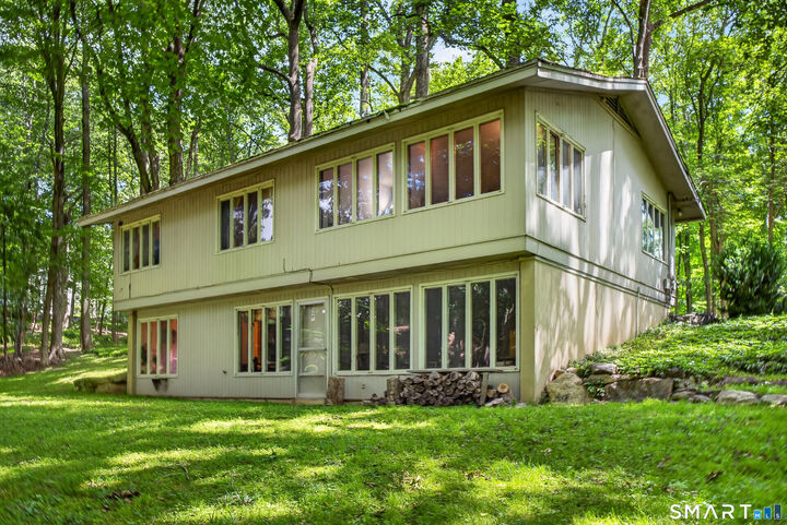 Property Photo:  25 Lords Highway East  CT 06883 