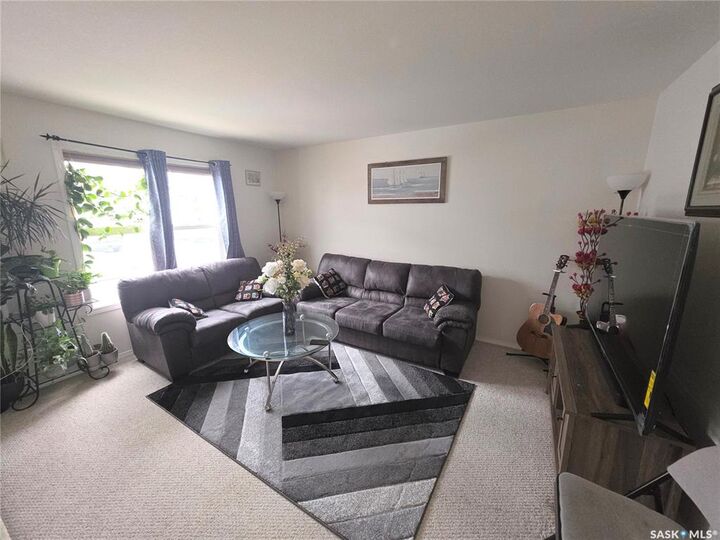 Property Photo:  135 Pawlychenko Lane 33  SK S7V 1K2 