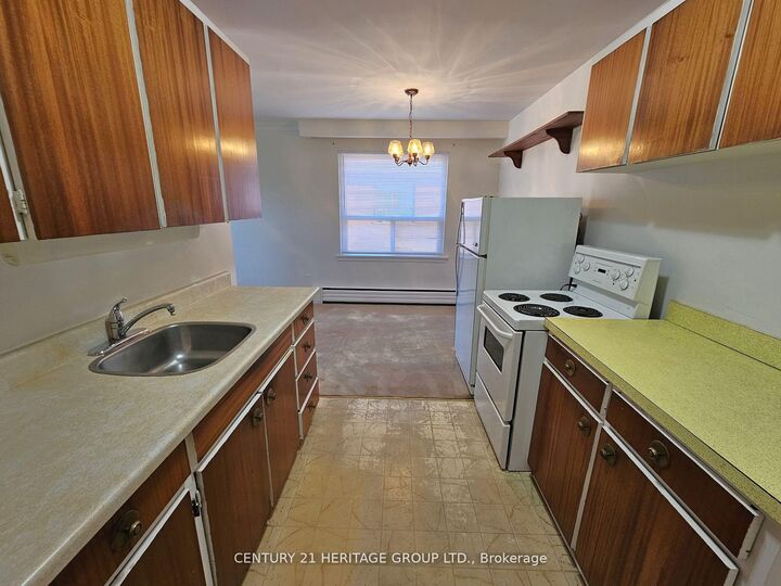 Photo de la propriété:  423 Pharmacy Avenue 5  ON M1L 3G5 