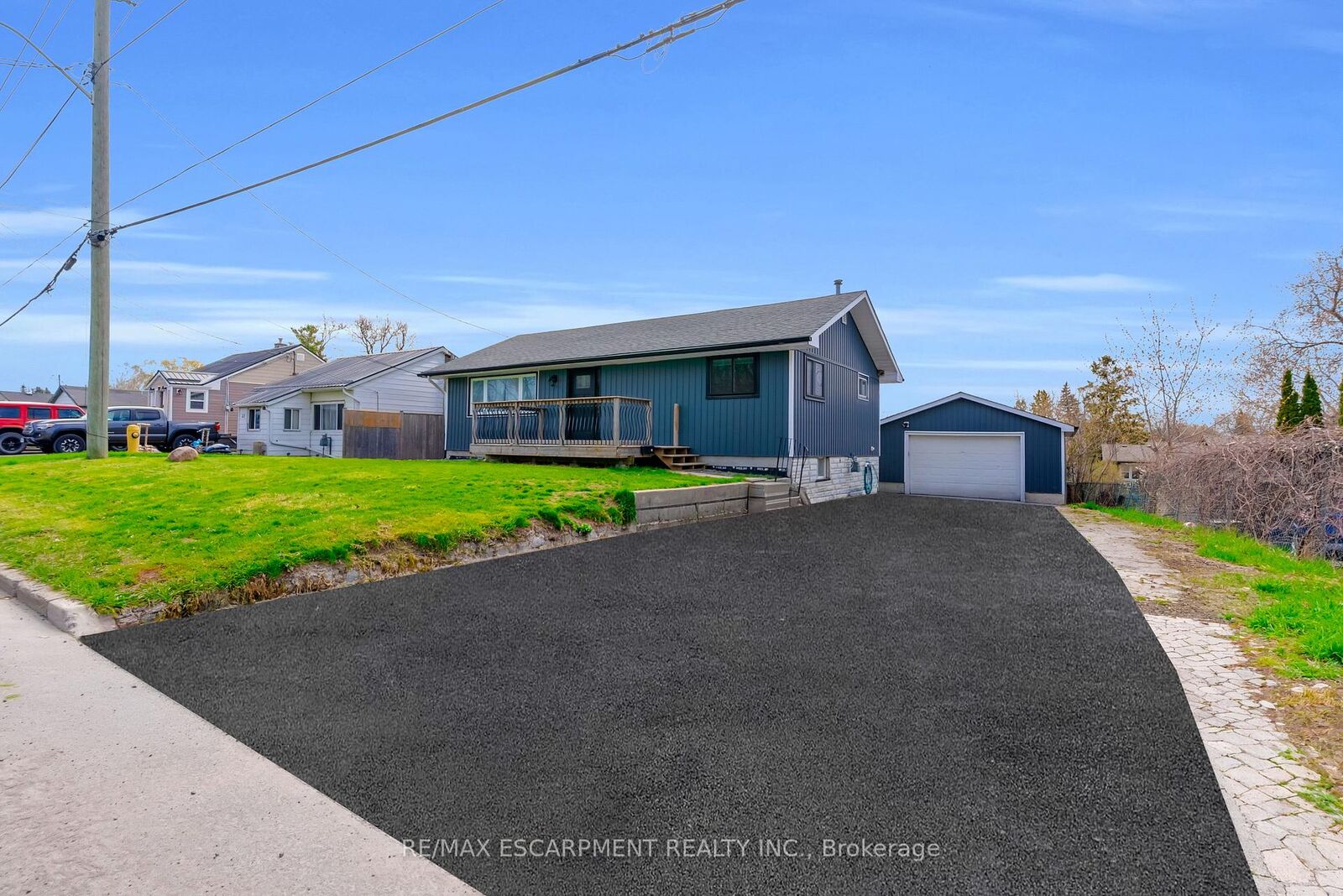 Property Photo: 21 Kidd Avenue ON K8V 2C6