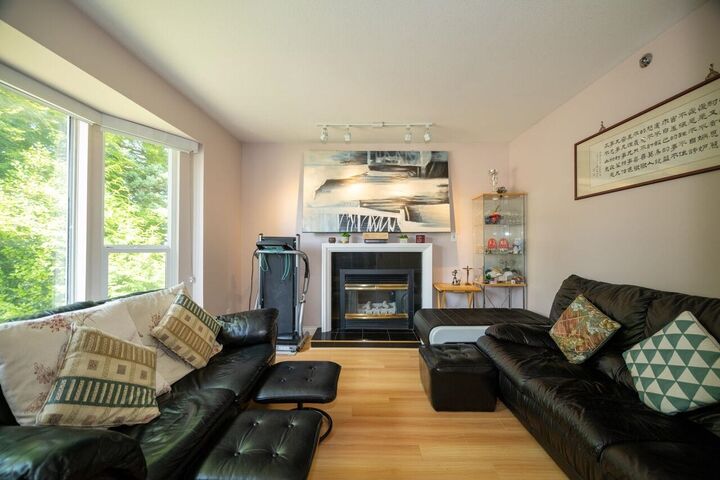 Property Photo:  4568 Hoy Street  BC V5R 4N4 
