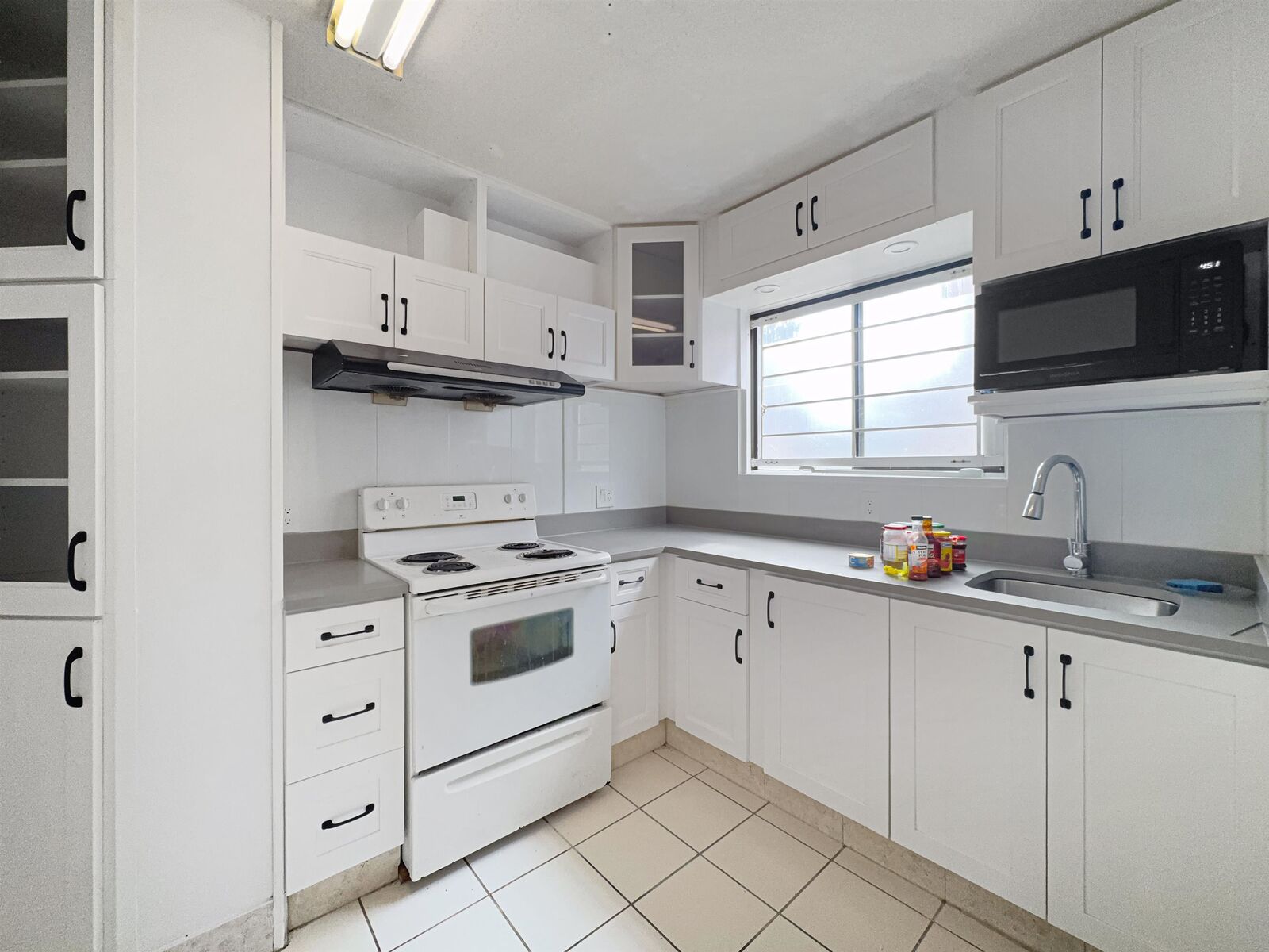Property Photo:  3218 E 45th Avenue  BC V5R 3E3 