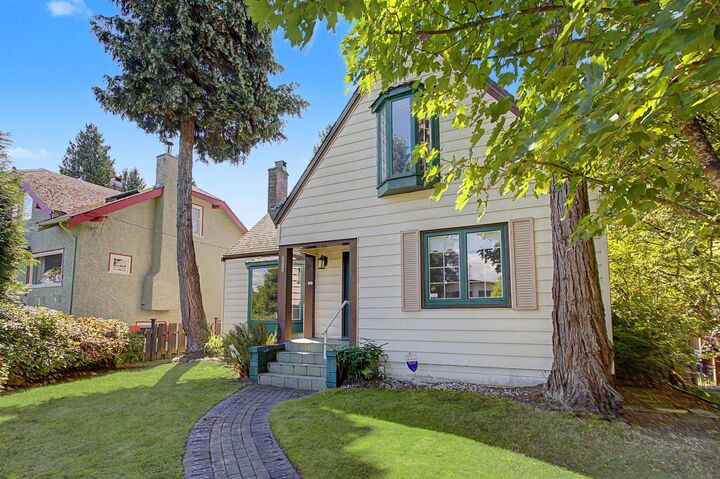 Property Photo: 2812 W 33rd Avenue BC V6N 2G2