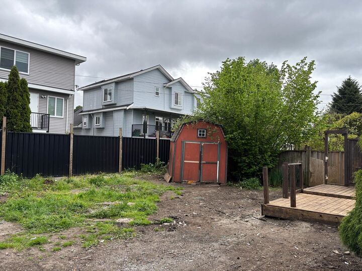 Property Photo: 12711 112A Avenue BC V3V 3L4
