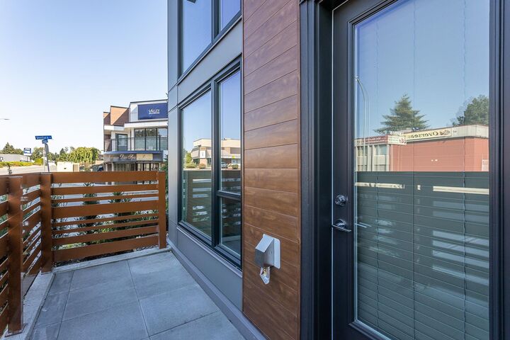 Property Photo:  32838 Ventura Avenue 105  BC V2T 4S6 