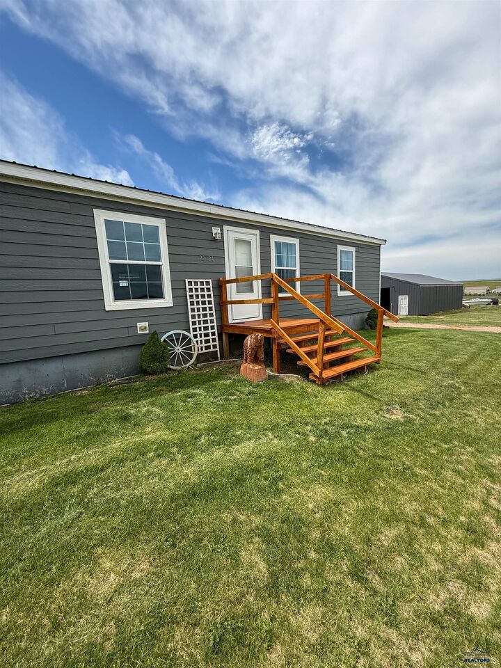 Property Photo:  22124 Saddle Rd  SD 57769-7379 