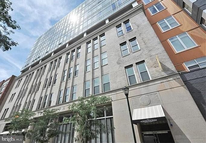 Property Photo:  1101 Locust Street 4M  PA 19107 