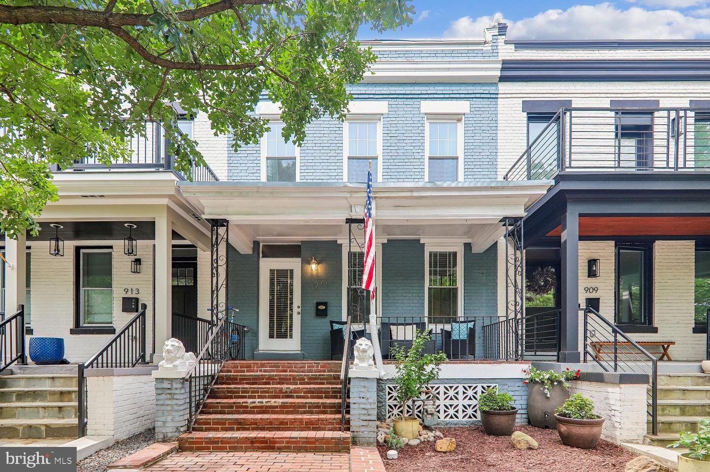 Property Photo:  911 L Street NE  DC 20002 