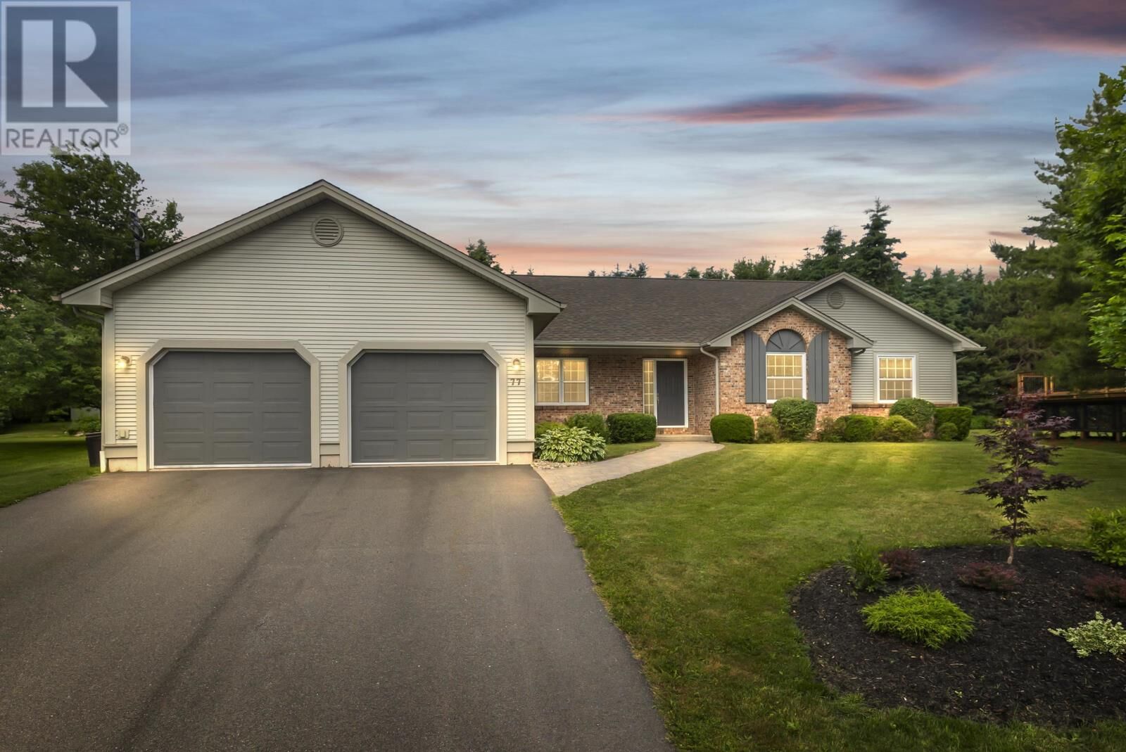 Property Photo: 77 Parkside Drive PE C1E 1M8