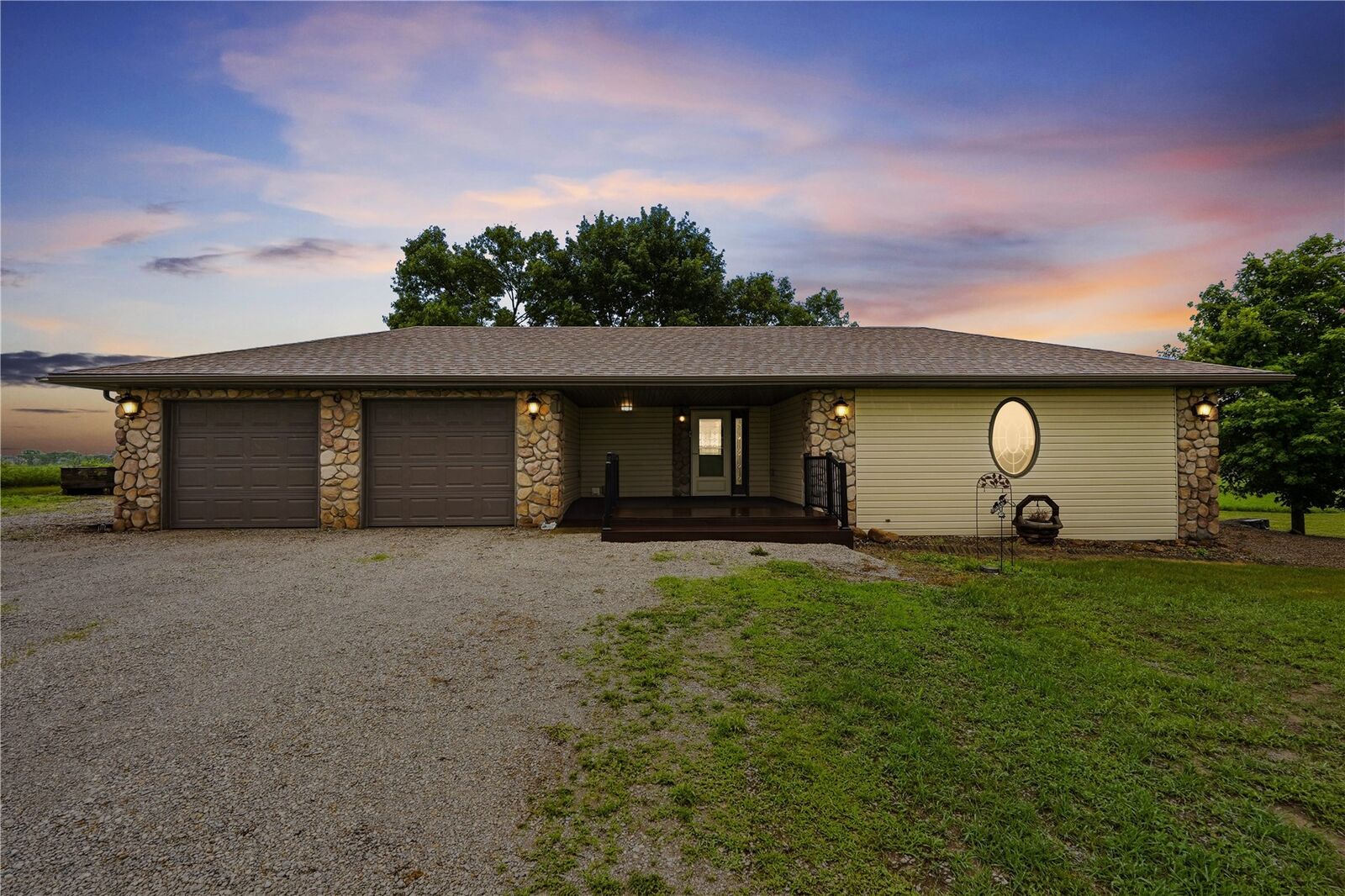 Property Photo:  2666 50th St Dr  IA 52210 