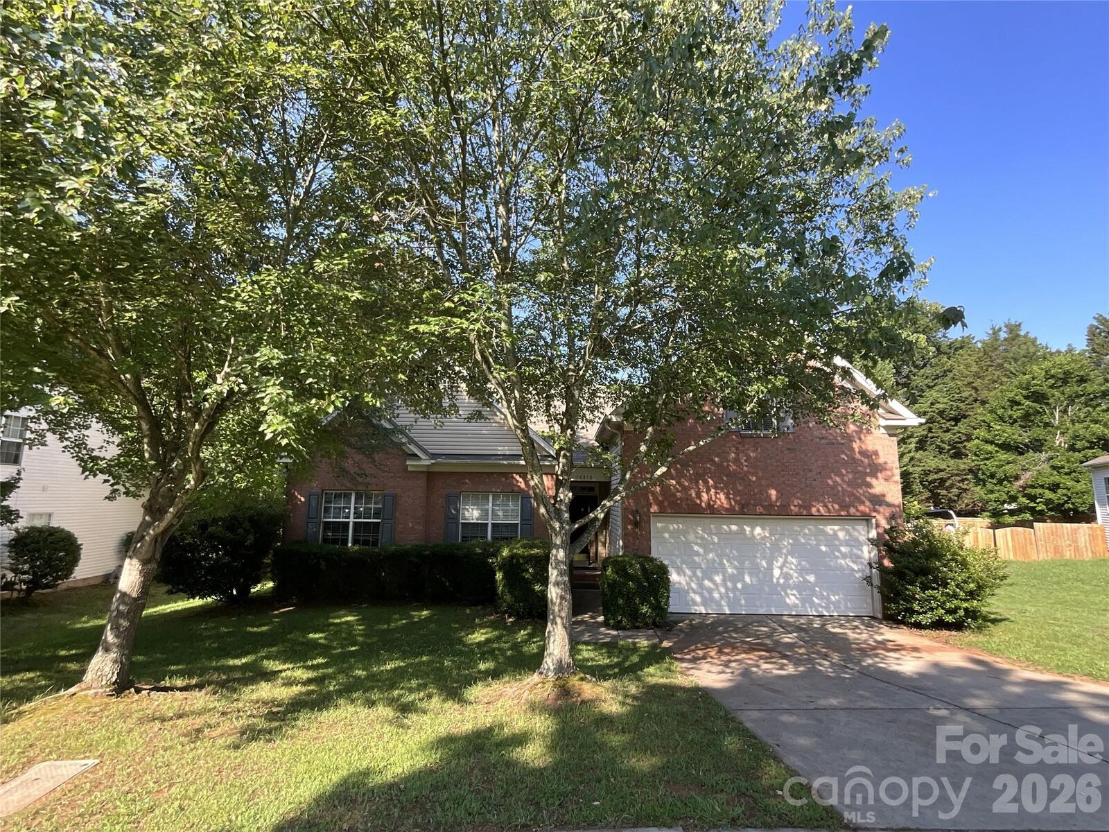 Property Photo: 18418 Torrence Chapel Estates Circle NC 28031
