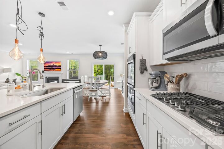 Property Photo:  116 Aviendha Lane  NC 28166 