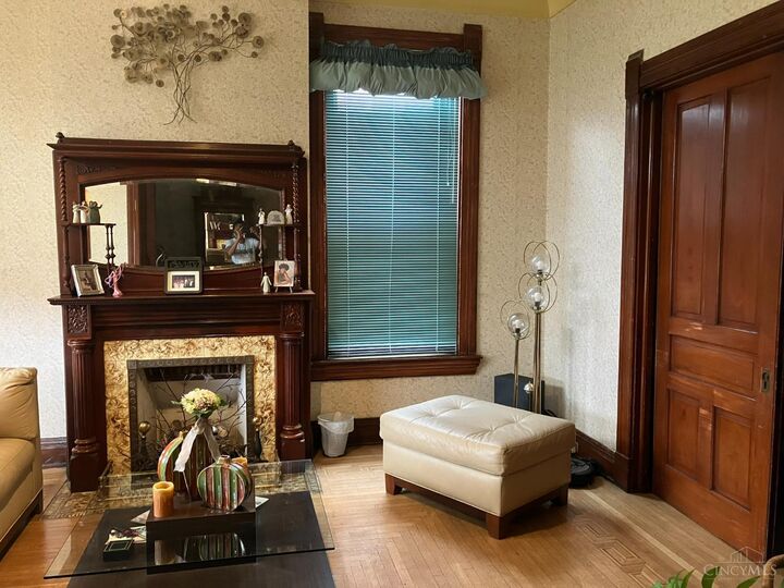 Property Photo: 1363 Myrtle Avenue OH 45206