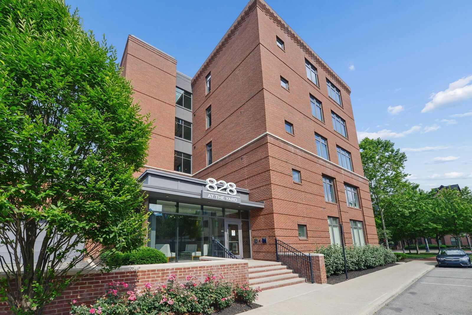 Property Photo:  828 Bobcat Avenue  OH 43212 