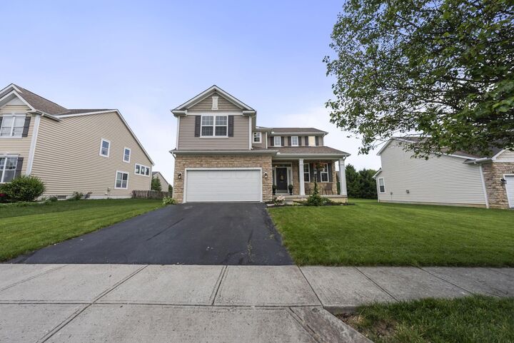 Property Photo:  916 Fresno Street  OH 43147 