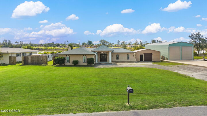 Property Photo: 284 Sukoshi Drive FL 32404