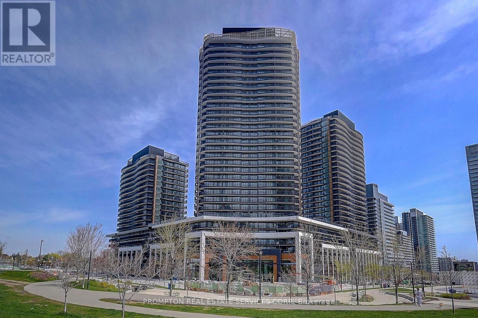 Photo de la propriété: 68 Esther Shiner Boulevard 901 ON M2K 0J6