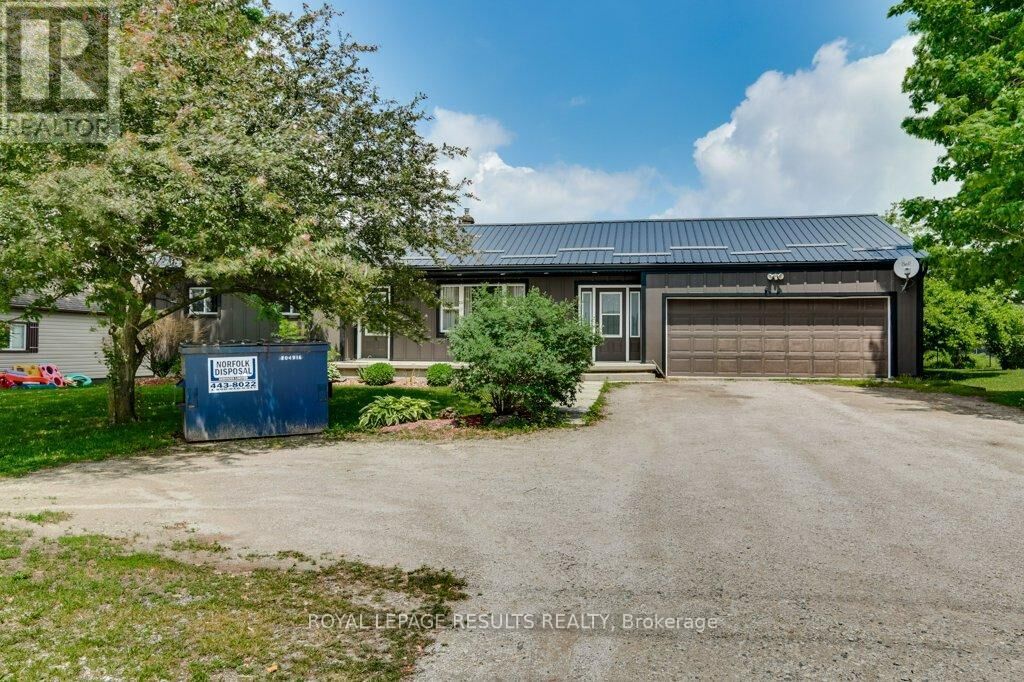 Property Photo: 64 North Street East ON N4G 1B5