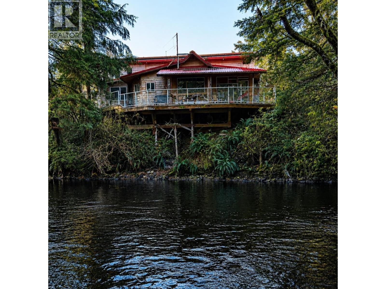 Property Photo: 593 Beach Road BC V0T 1S1
