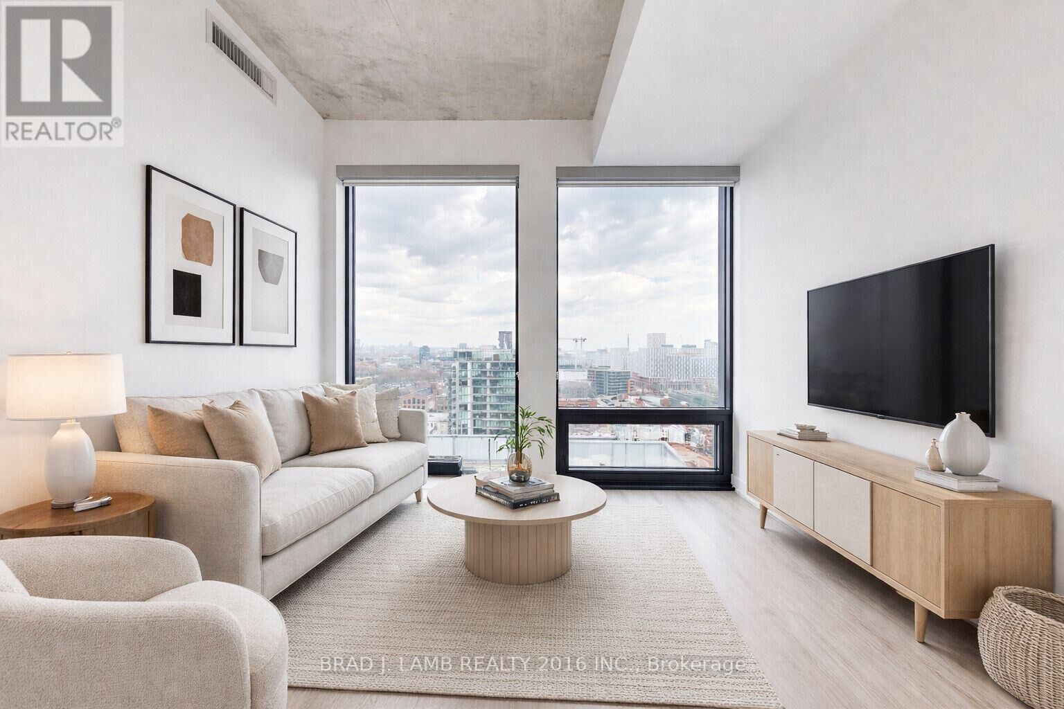 Property Photo:  284 King Street East 1901  ON M5A 1K4 