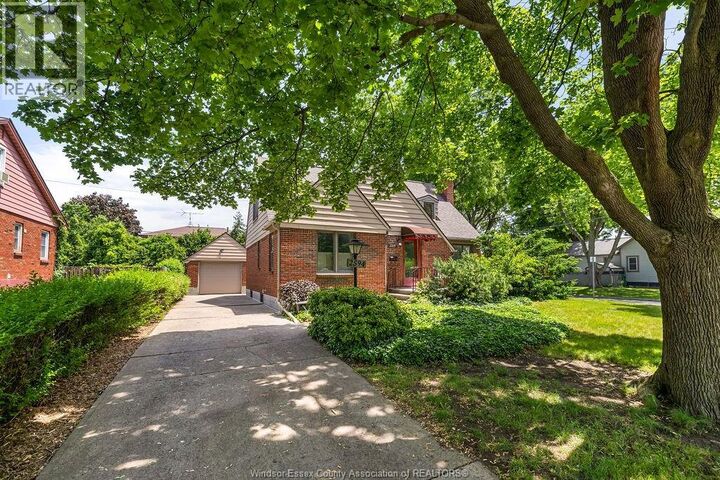 Property Photo:  2594 Buckingham  ON N8T 2B6 