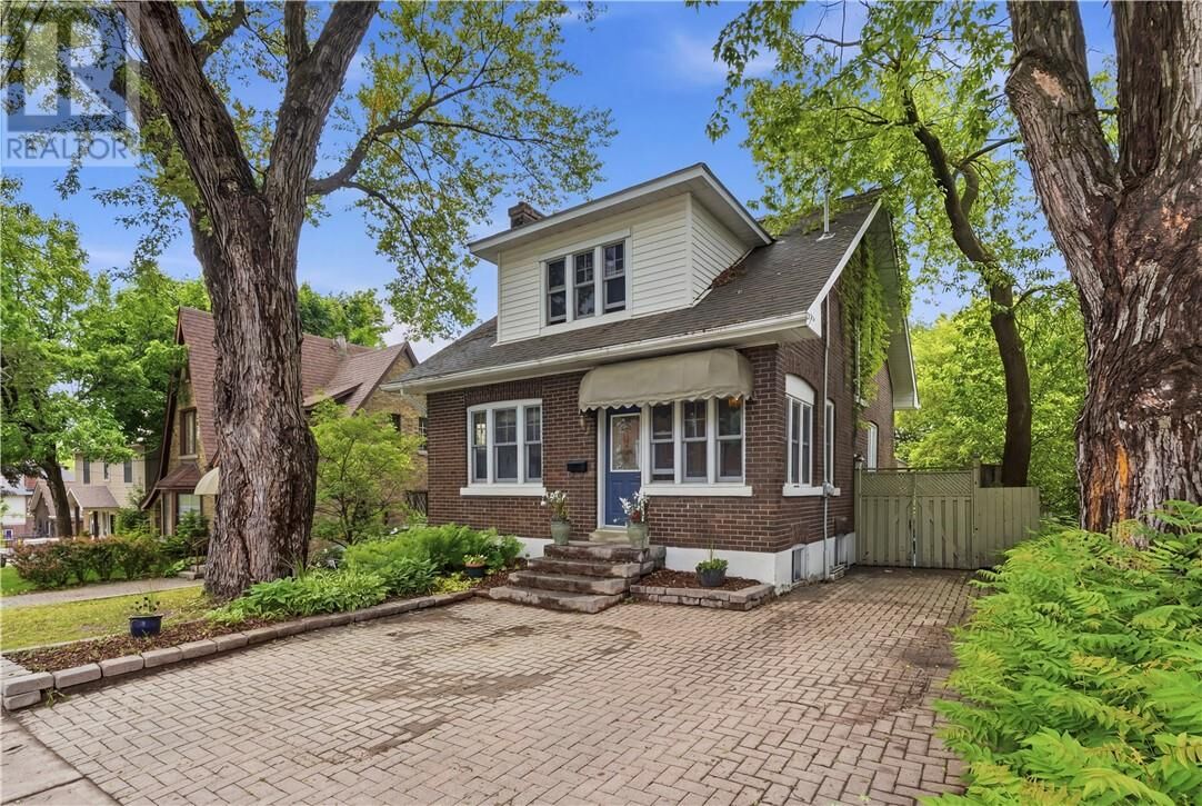 Property Photo:  48 Roxborough Drive  ON P3E 1J7 