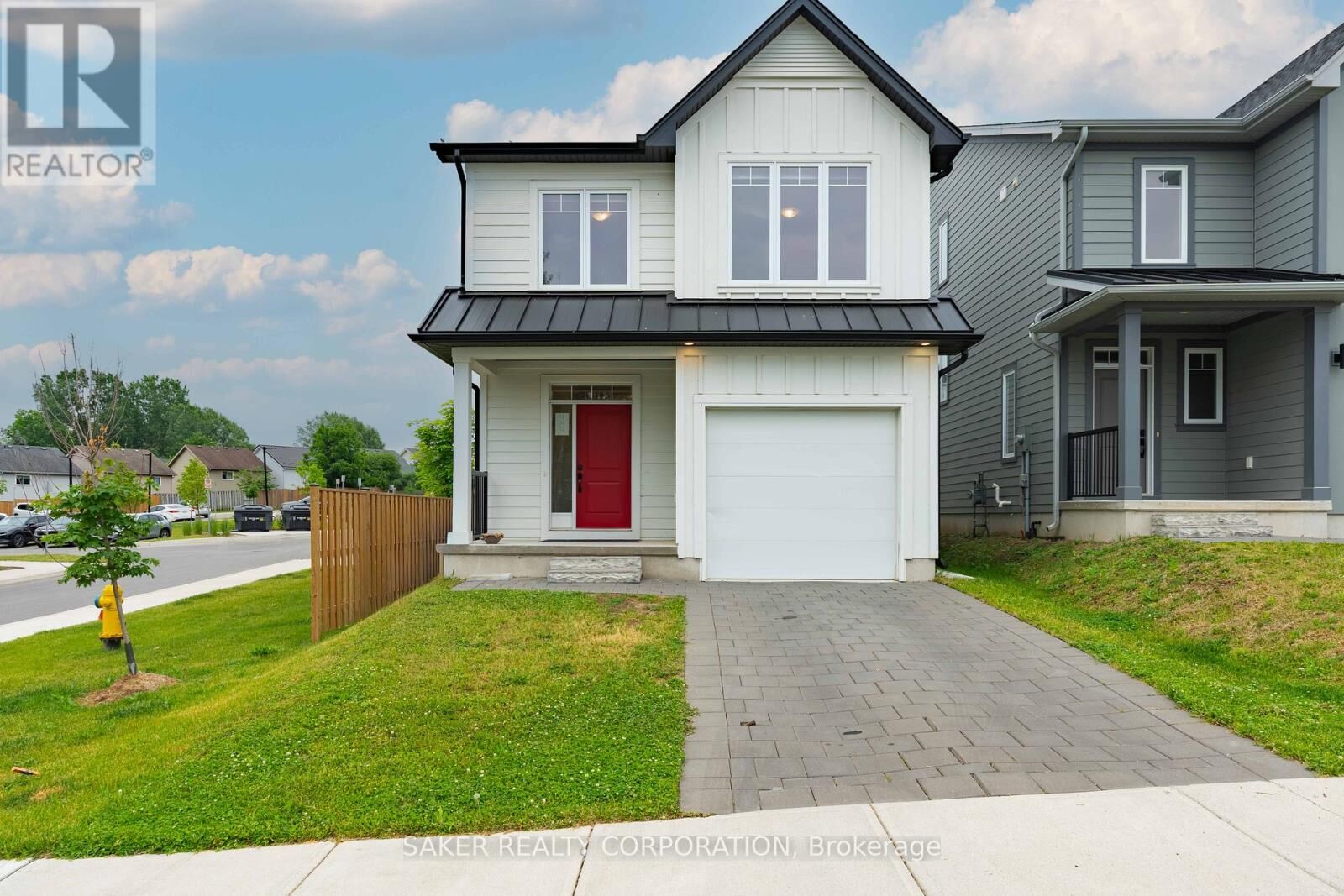 Property Photo: 939 Deveron Crescent ON N5X 3X4
