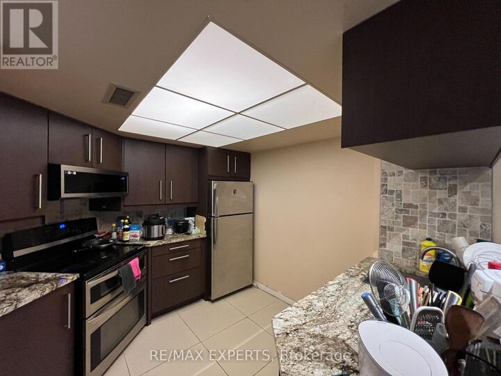 Property Photo:  1001 Bay Street 2218  ON M5S 3A6 