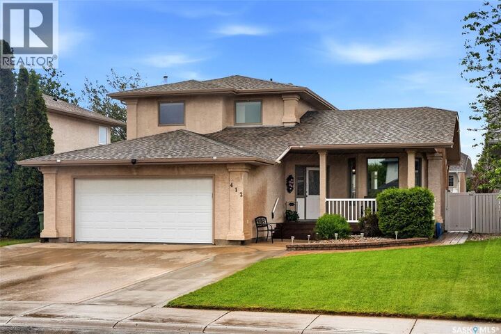 Property Photo: 412 Fairway Road N SK S4Y 1A1