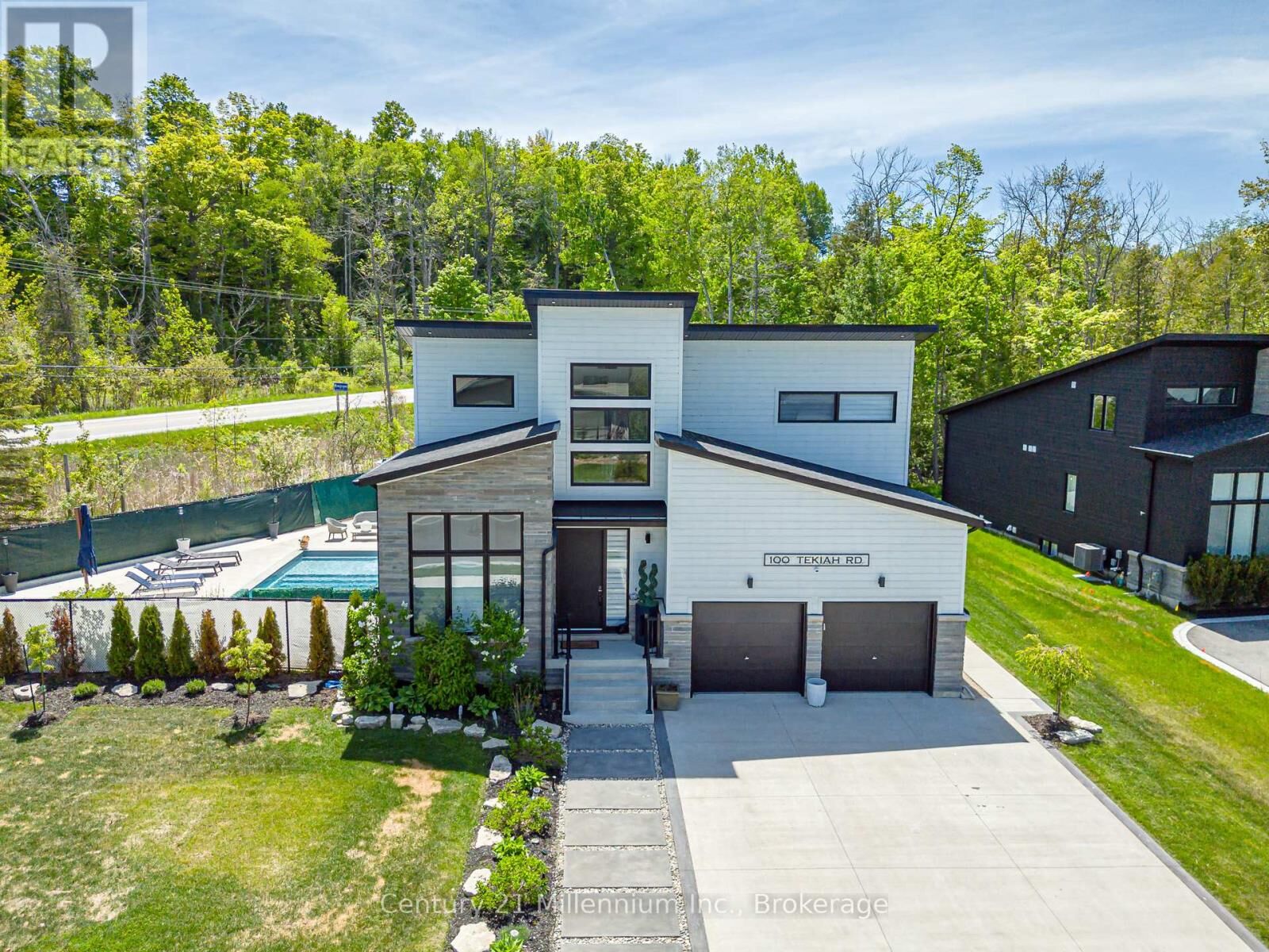 Property Photo:  100 Tekiah Road  ON N0H 1J0 