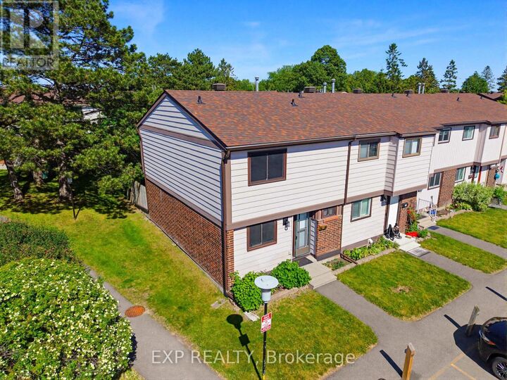 Property Photo:  10 Fieldgate Drive A  ON K2J 1L5 