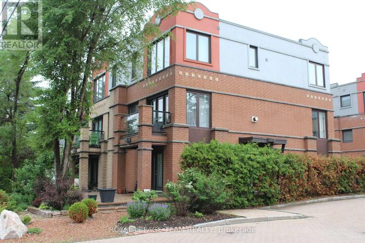 Property Photo:  3358 Carling Avenue  ON K2H 0A7 