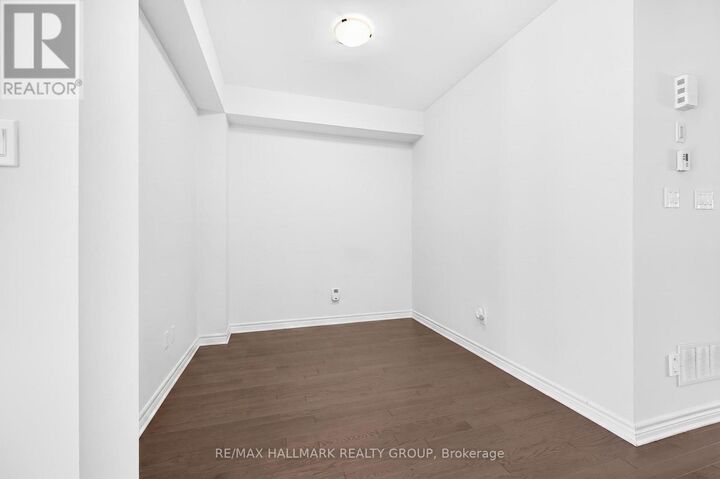 Property Photo:  720 Miikana Road  ON K1X 0H7 